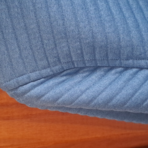 1/4 snap-up L.L. Bean pullover. Color is more of a faded teal. No signs of wear. - Picture 6 of 6